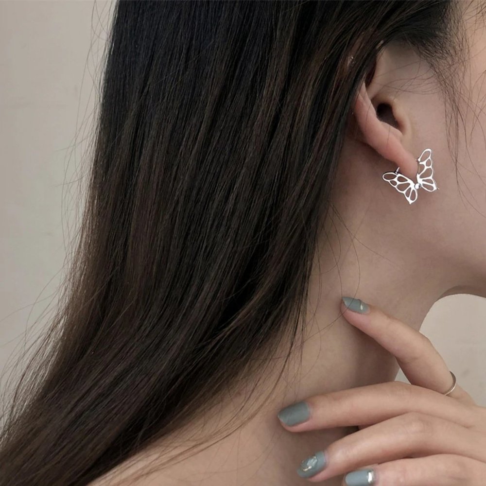 *NEW 925 Sterling Silver Butterfly Hoop Earrings - Picture 7 of 8